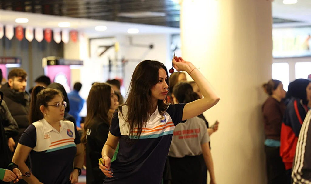Bowling ve dart şampiyonları belirlendi