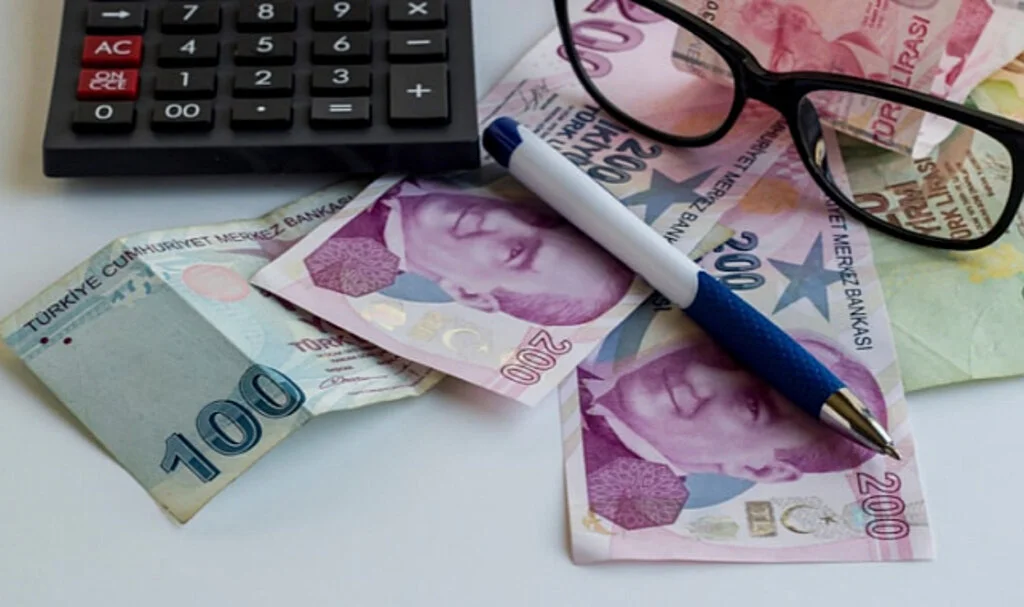 CHP'den Çağrı: Emeklilere Bayram İkramiyesi 15 Bin Lira Olmalı