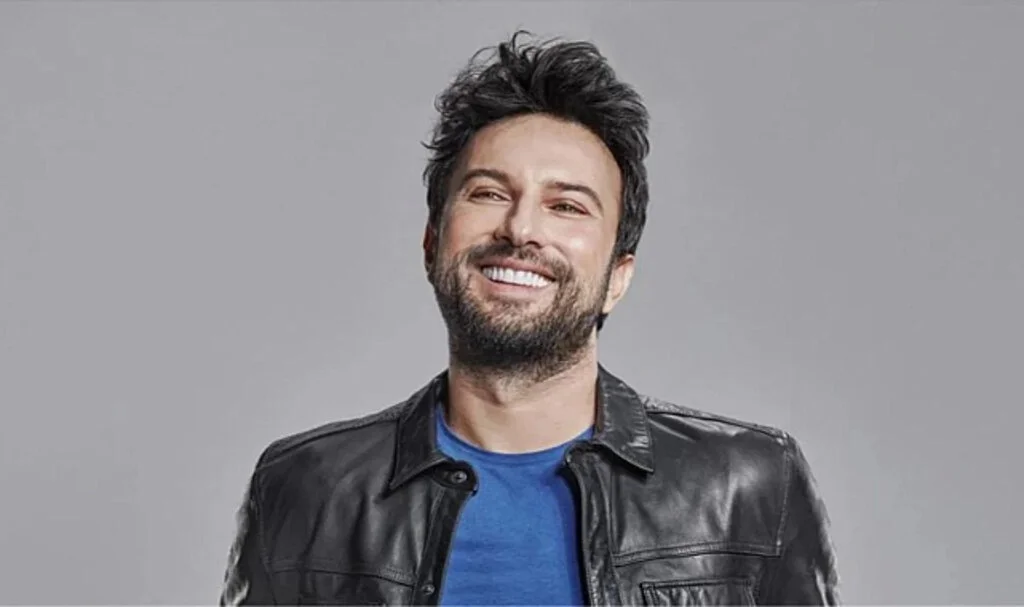 Depremin sembol fotoğrafını paylaşan Tarkan'dan dikkat çeken sözler