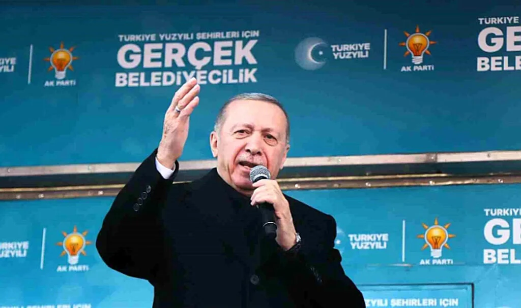 Erdoğan'dan Muhalefet Eleştirisi: "Kendi İçlerinde Horoz Dövüşünden Beter Kavga"