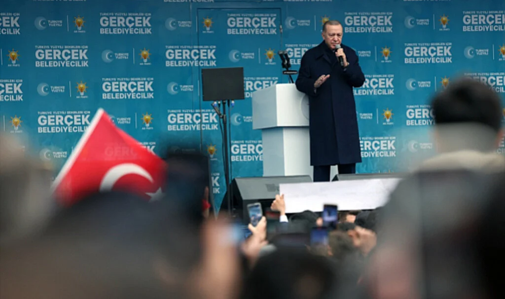Erdoğan: "Parçası 'kalorifer peteğine benziyor' diyen hazımsızlara rağmen uçağımız göklerle buluştu"