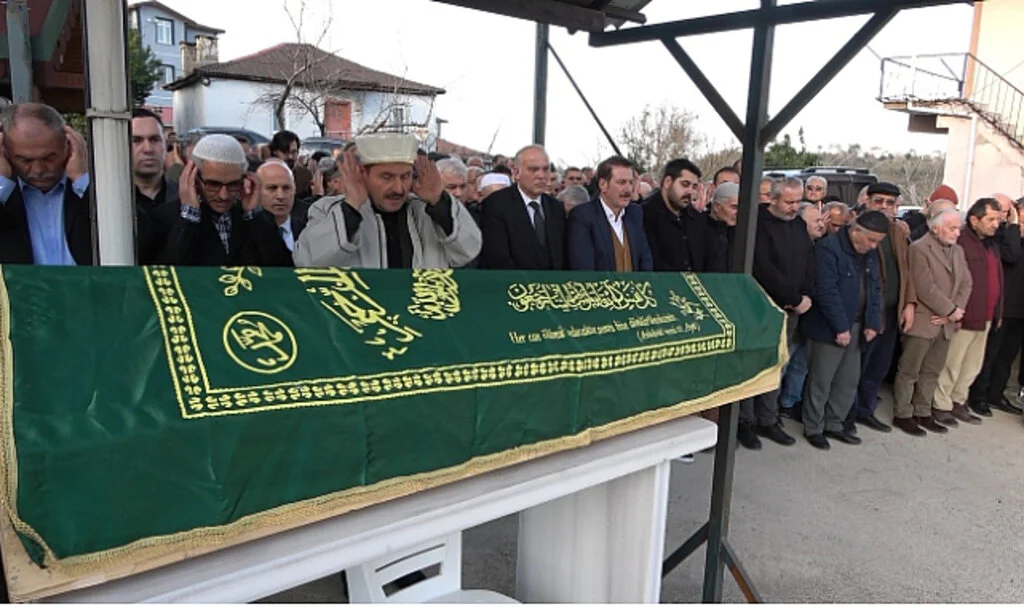 Eski İHA Samsun Bölge Müdürü Ali Yılmaz Ergen, son yolculuğuna uğurlandı