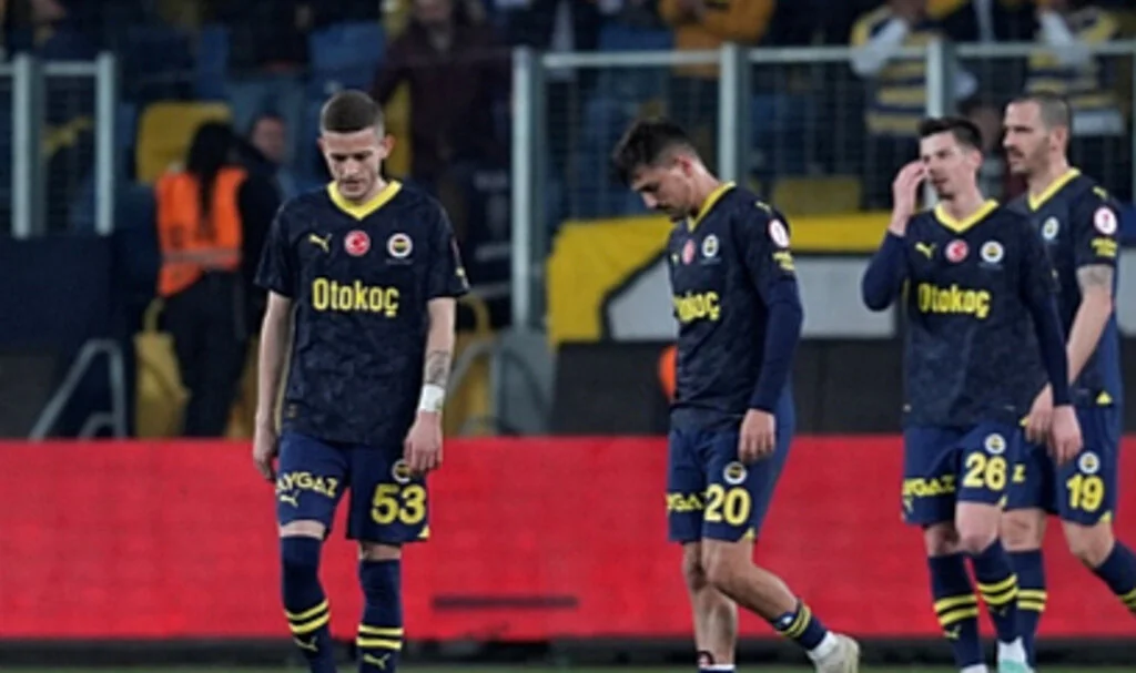 Fenerbahçe, 17 maç sonra mağlup