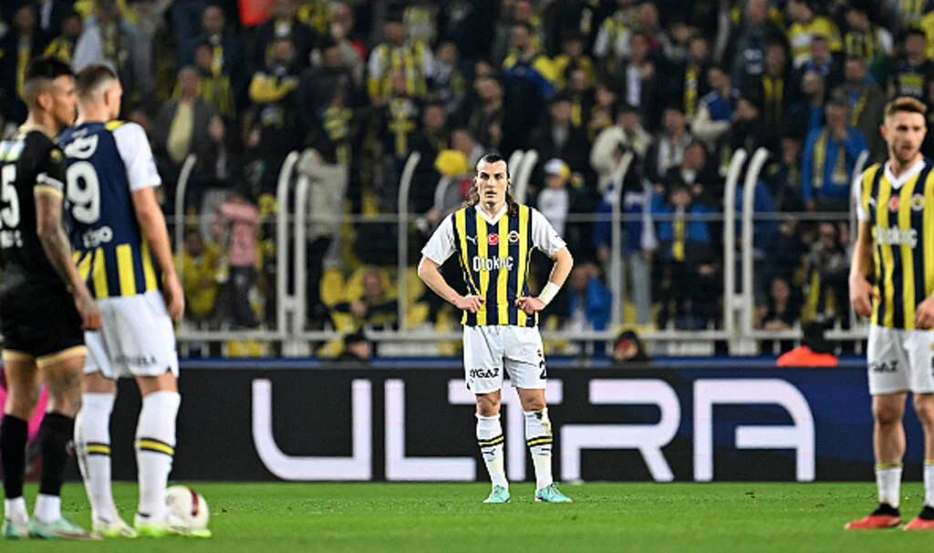Fenerbahçe şampiyonluk yarışında Alanyaspor'dan yara aldı: 2-2