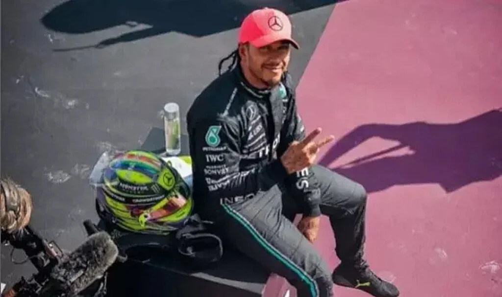 Formula 1'de dengeleri değiştirecek hamle! Mercedes'in şampiyon pilotu Lewis Hamilton, Ferrari'ye katılıyor