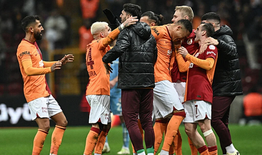 Galatasaray, Antalyaspor'u mağlup etti