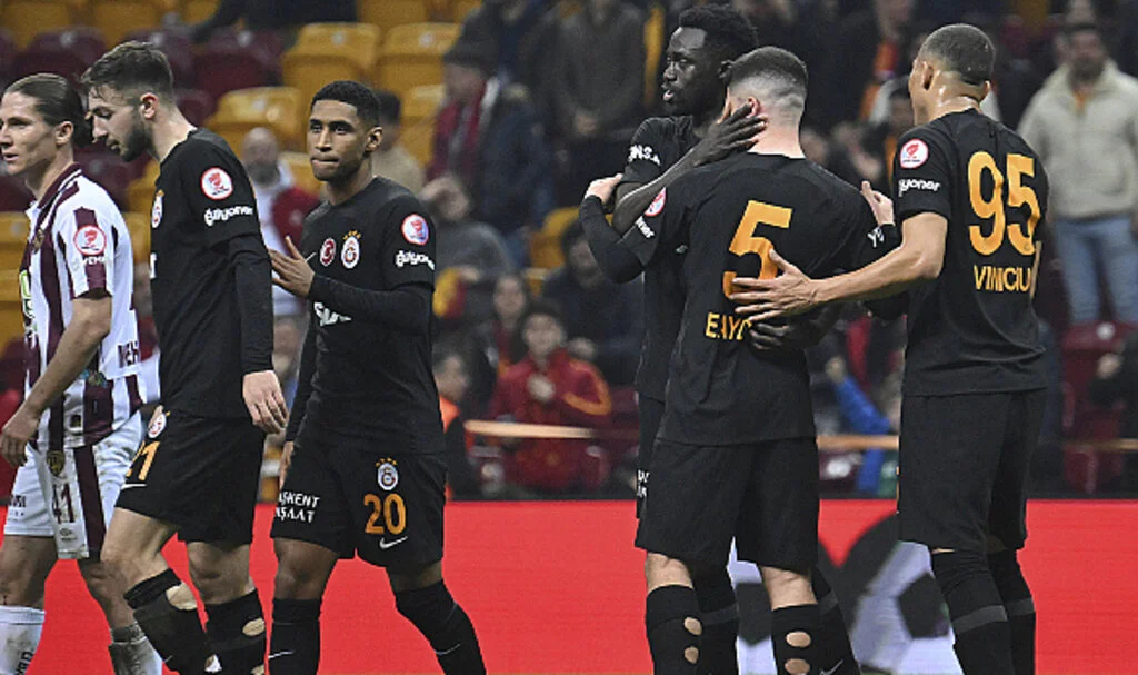 Galatasaray, Bandırmaspor'u 4 golle yendi