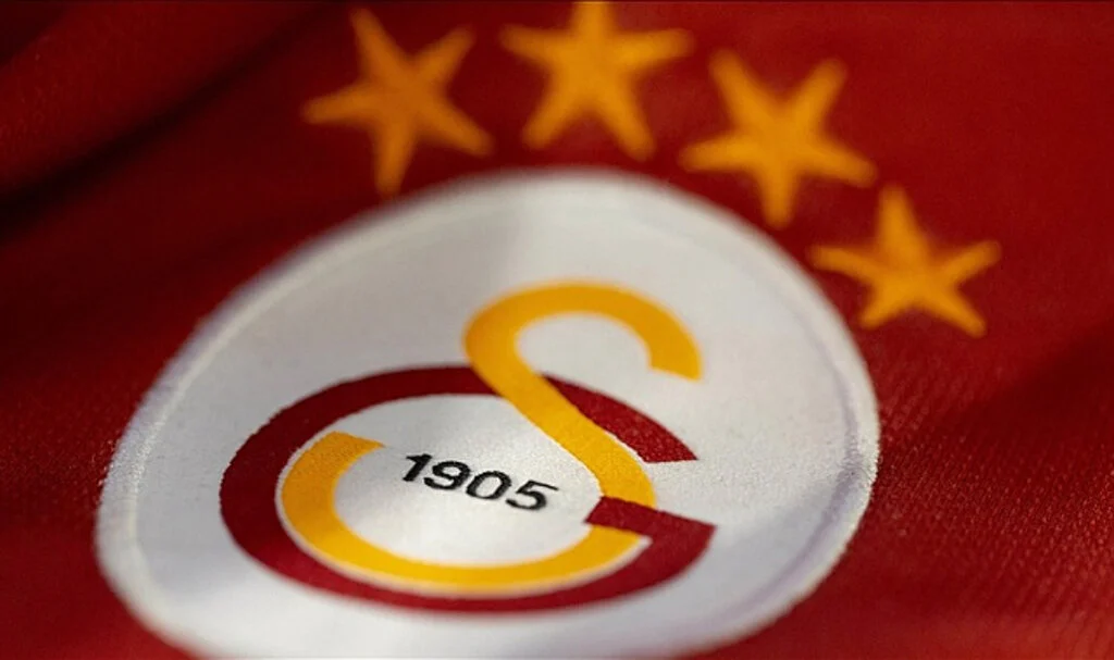 Galatasaray kadrosunu UEFA'ya bildirdi