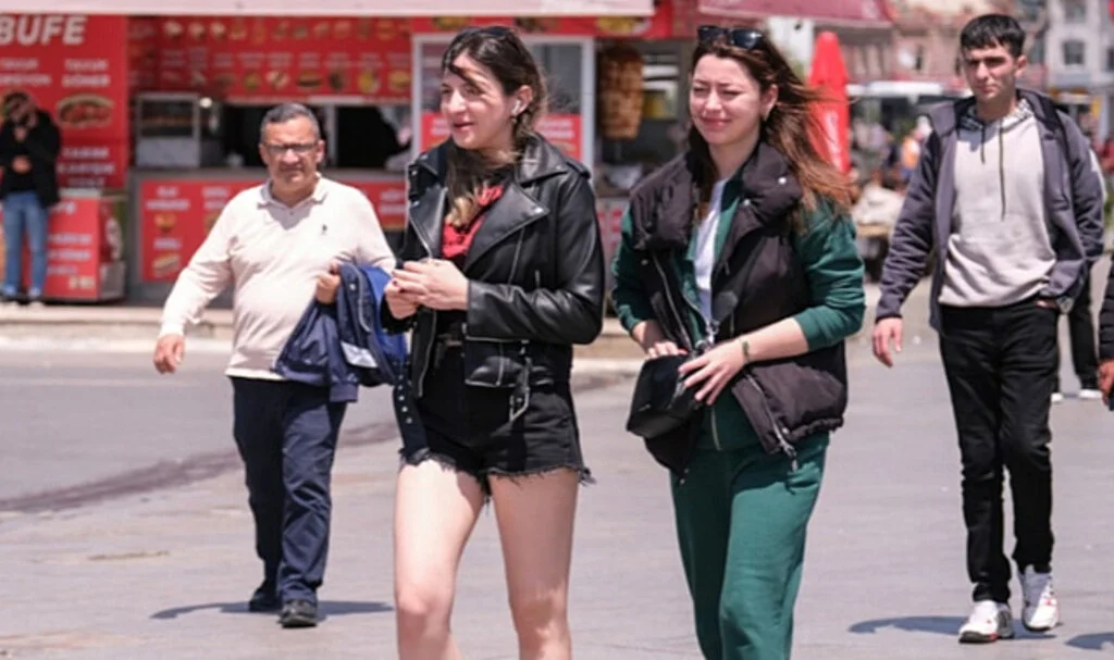 Hafta Sonu Türkiye'de Bahar Gibi Hava Bekleniyor