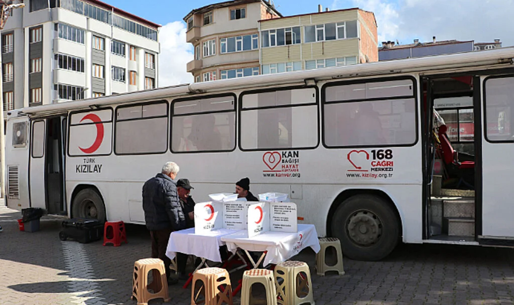 Havza'da Başarılı Kan Bağışı Kampanyası Gerçekleştirdi: 115 Ünite Kan Toplandı