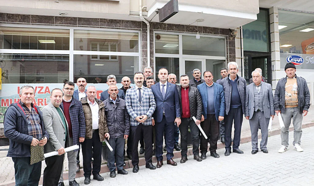 Havza Kaymakamı Mustafa Ayvat, Muhtarlar Derneği'ni ziyaret etti