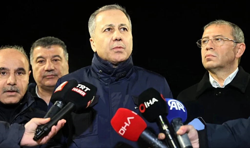 İçişleri Bakanı Yerlikaya: İliç'te 10 Milyon Metreküp Toprak Kayması
