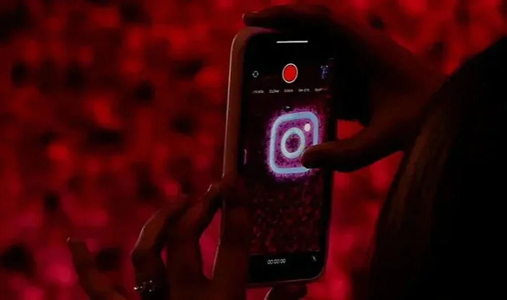 Instagram, Yapay Zeka ile Mesajlara Otomatik Yanıt Getiriyor