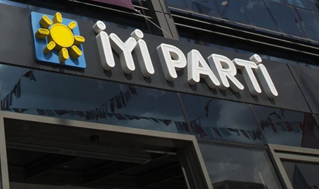 İYİ Parti Elmadağ Belediye Başkan Adayını Geri Çekti