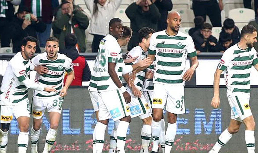 Konyaspor, Hatayspor'u 2 golle yendi