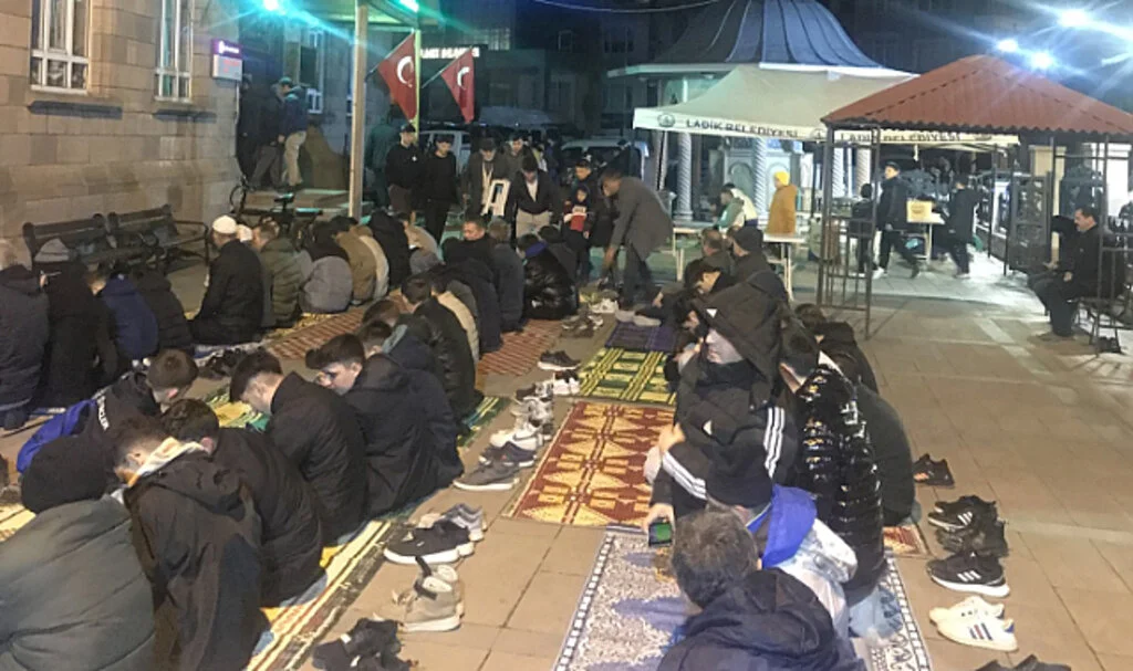 Ladik'te Berat Kandili programı düzenlendi