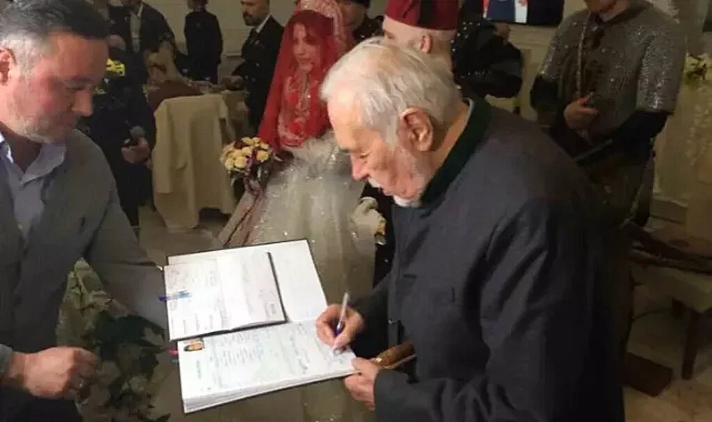 Osmanlı Hanedanının Sultanı, İlber Ortaylı'nın Şahitliğinde Evlendi!