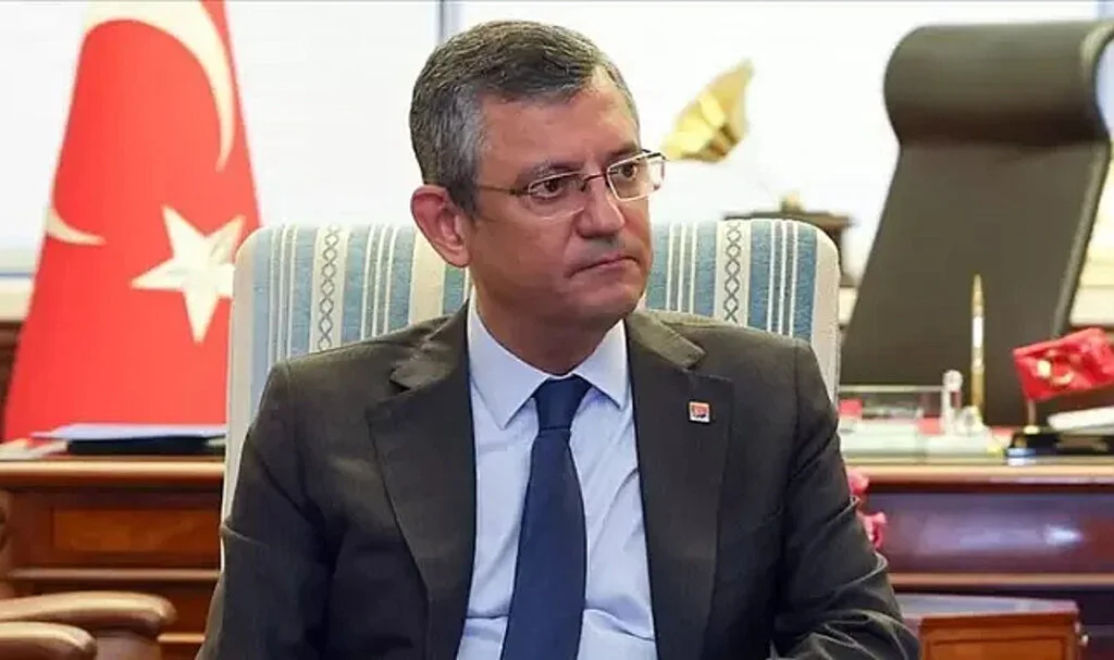 Özgür Özel'e Elektrik Kesintisi Şoku! CHP'li Adayın Başvurusunu Geciktirdi