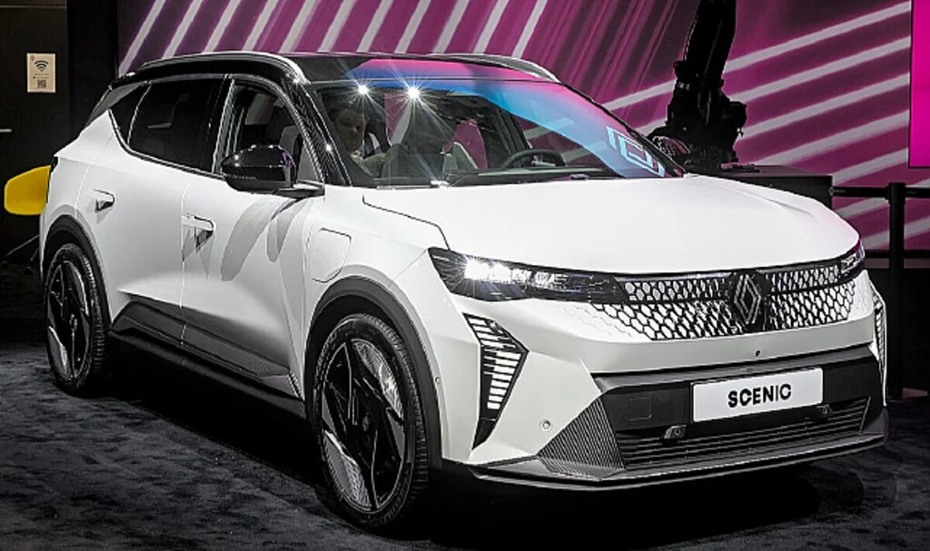 Renault Scenic E-Tech, 2024 Yılın Otomobili Ödülü'nü Kazandı