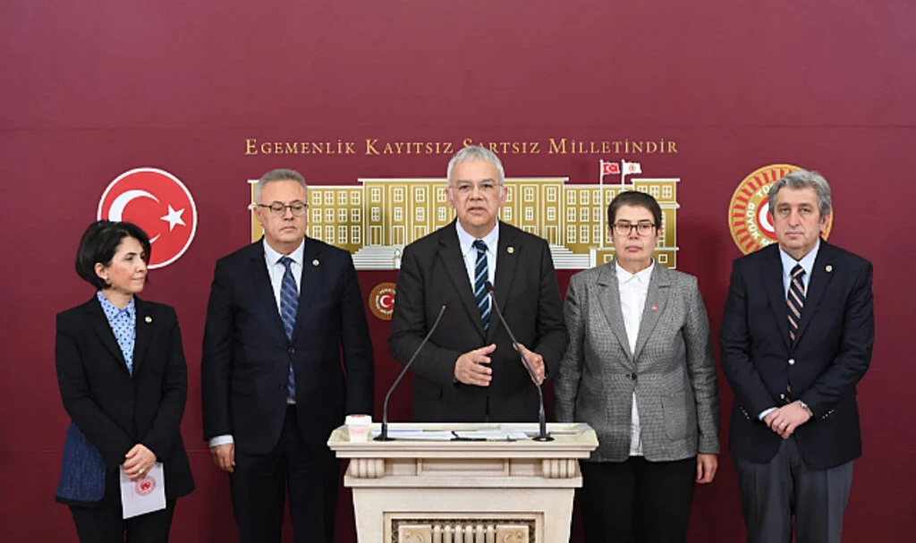 Sağlıkta dönüşüm programı iflas etti