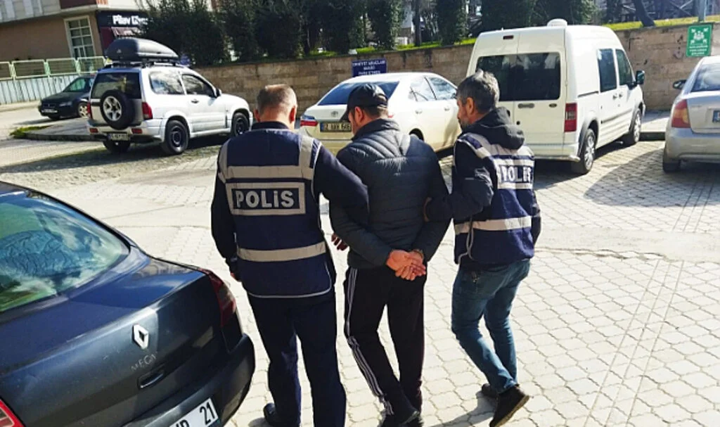 Samsun'da 8 yıl 45 gün hapis cezası bulunan şahıs yakalandı