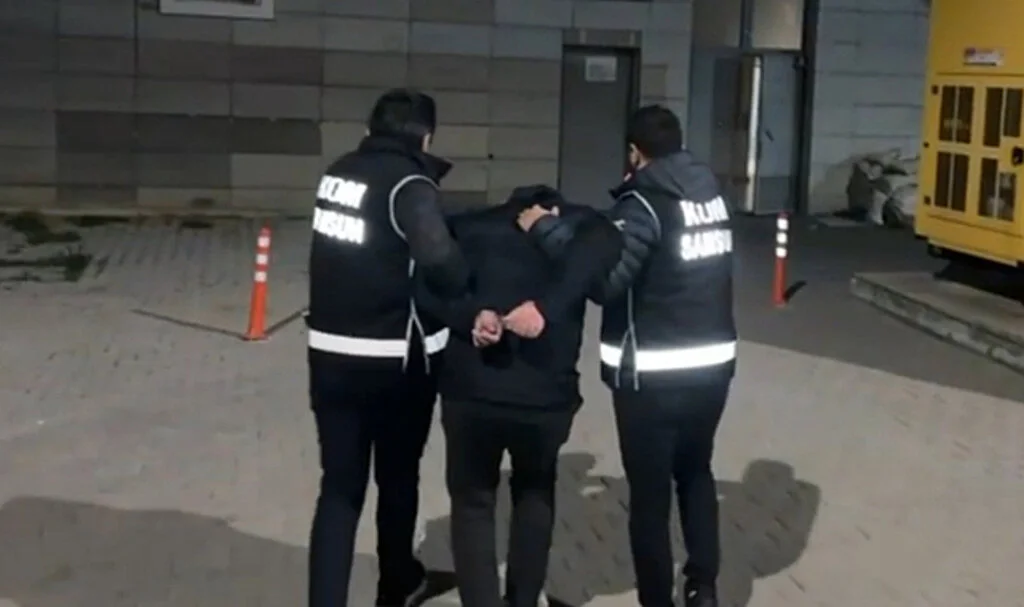 Samsun'da aranan dolandırıcı yakalandı