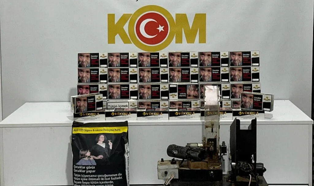 Samsun'da bir evde 10 bin dal makaron ve tütün doldurma makinesi ele geçirildi