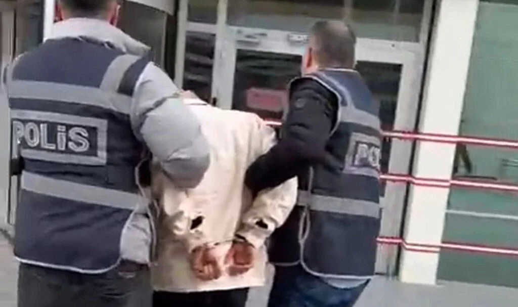 Samsun'da cezaevi firarisi hırsızlık yapınca yakalandı