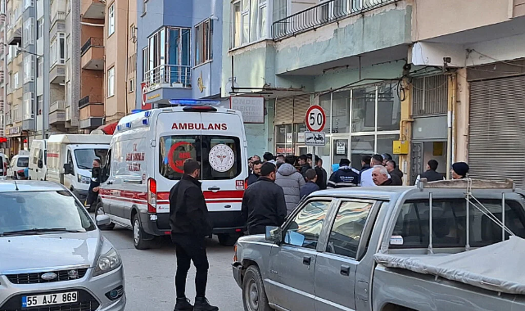 Samsun’da trafikte kalp krizi geçiren sürücü öldü