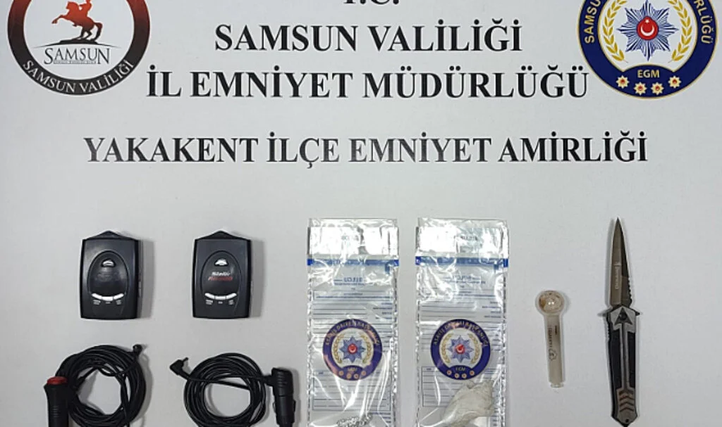 Samsun'da uyuşturucu operasyonunda 3 kişi yakalandı 