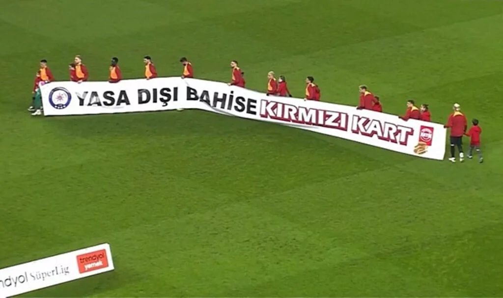 Samsunspor-Galatasaray maçında “yasa dışı bahise kırmızı kart”