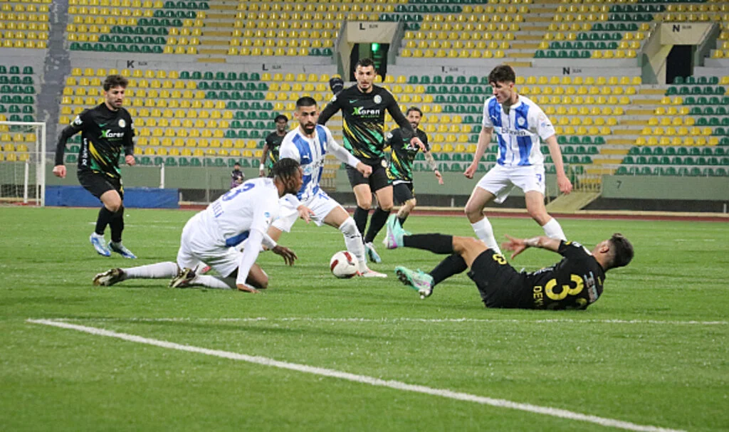 Şanlıurfa ile Tuzlaspor maçında gol sesi çıkmadı