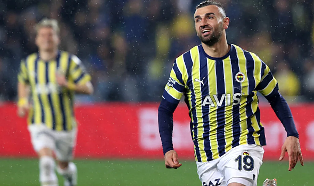 Serdar Dursun yeniden Fenerbahçe’de