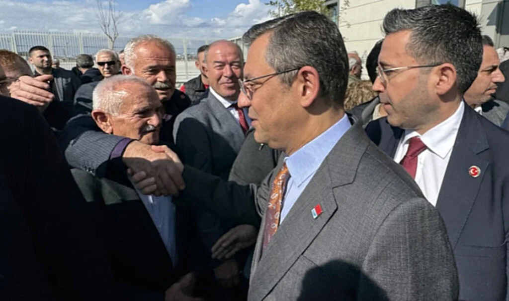 Serik İlçe Başkanından Özgür Özel'e Meclis Üyesi Tepkisi