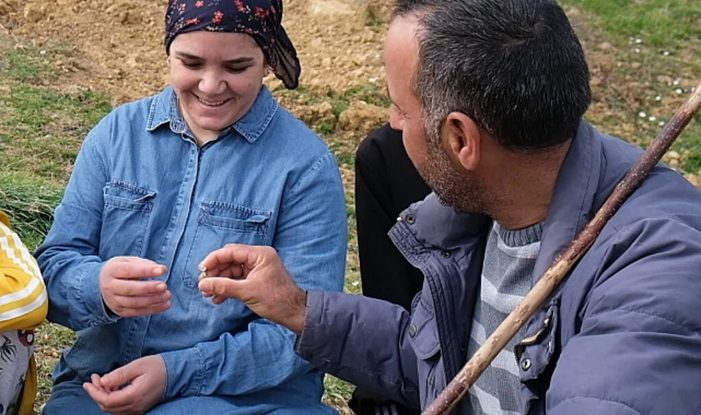 'Sevgililer Günü'nün en anlamlı hediyesi çobandan