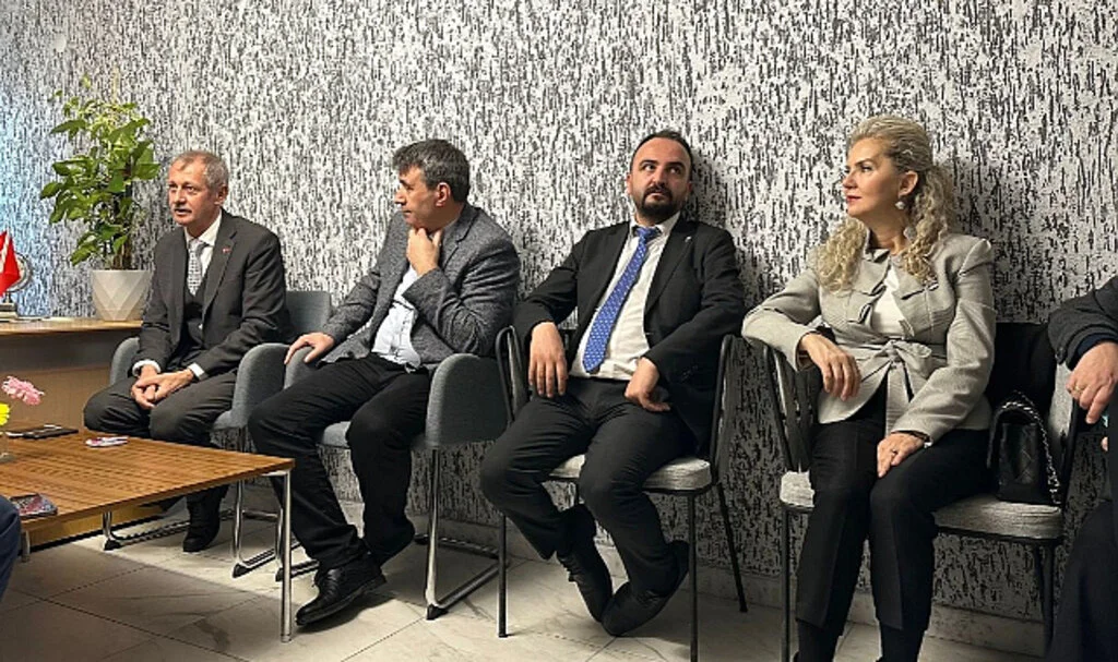 Şirzat Filiz Liderliğindeki Ak Parti Süleymanpaşa Teşkilatı, Gökhan Saygı'ya Güçlü Desteğini Sürdürüyor
