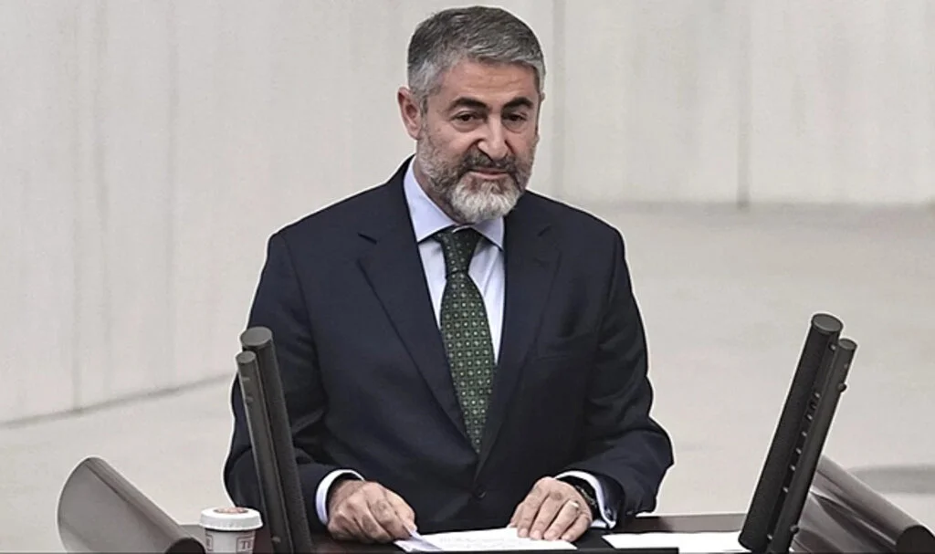 TBMM'de Nureddin Nebati'nin yoklama pusulası skandalı: Meclis toplantısı kapandı