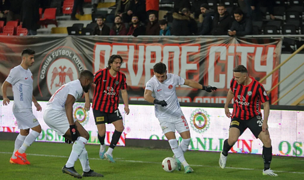 Ümraniyespor, Çorum FK'yı tek golle yendi