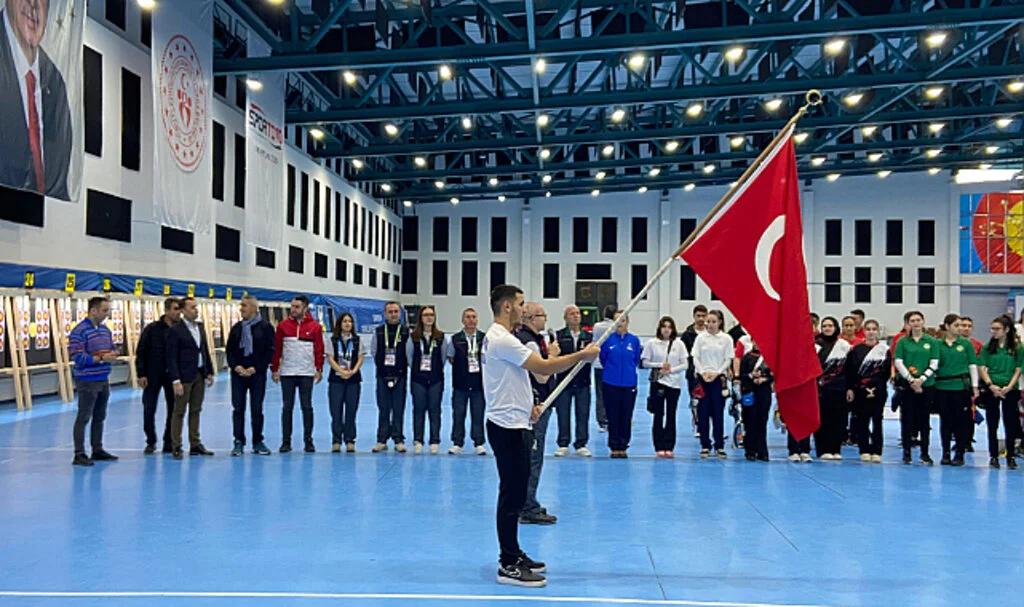 Üniversiteler Okçuluk Salon Türkiye Şampiyonası başladı