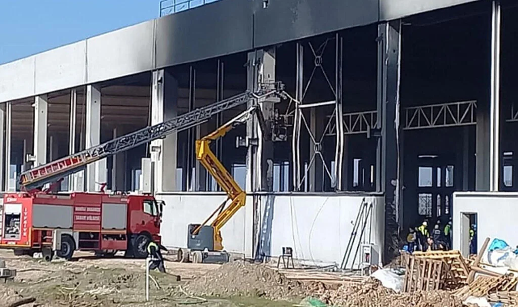 Yanan işçileri fark etmeyip üzerine toprak attılar: 2 ölü