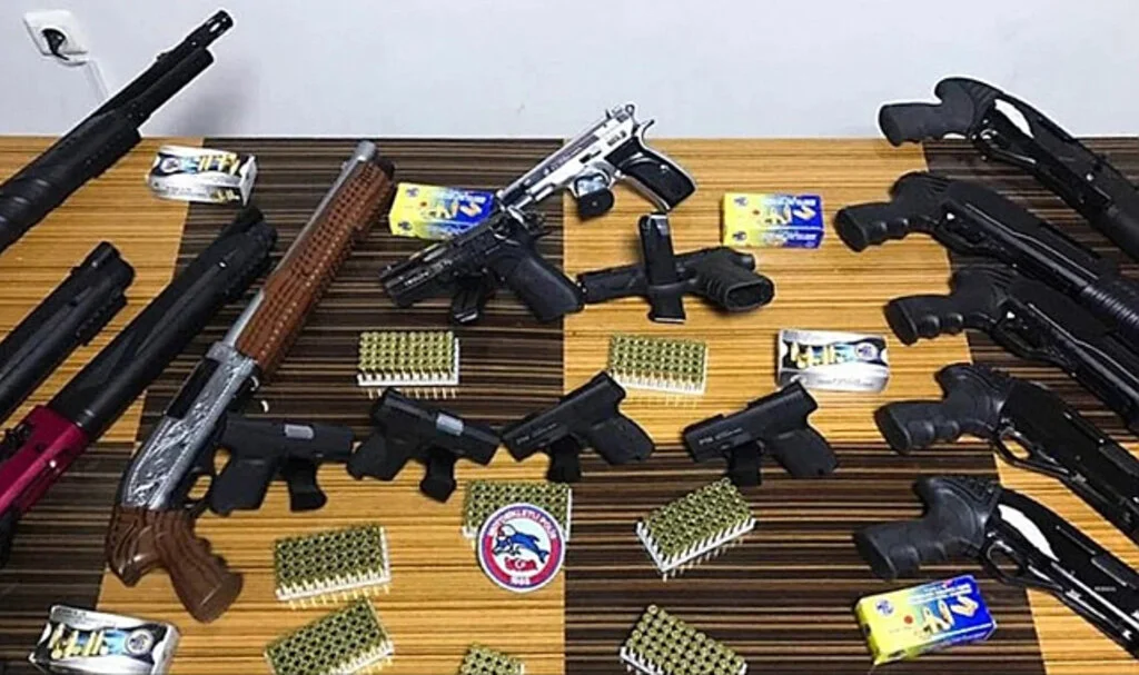 75 İlde 'Mercek-13' Operasyonu: 844 Silah Ele Geçirildi, 1031 Kişi Hakkında İşlem Yapıldı