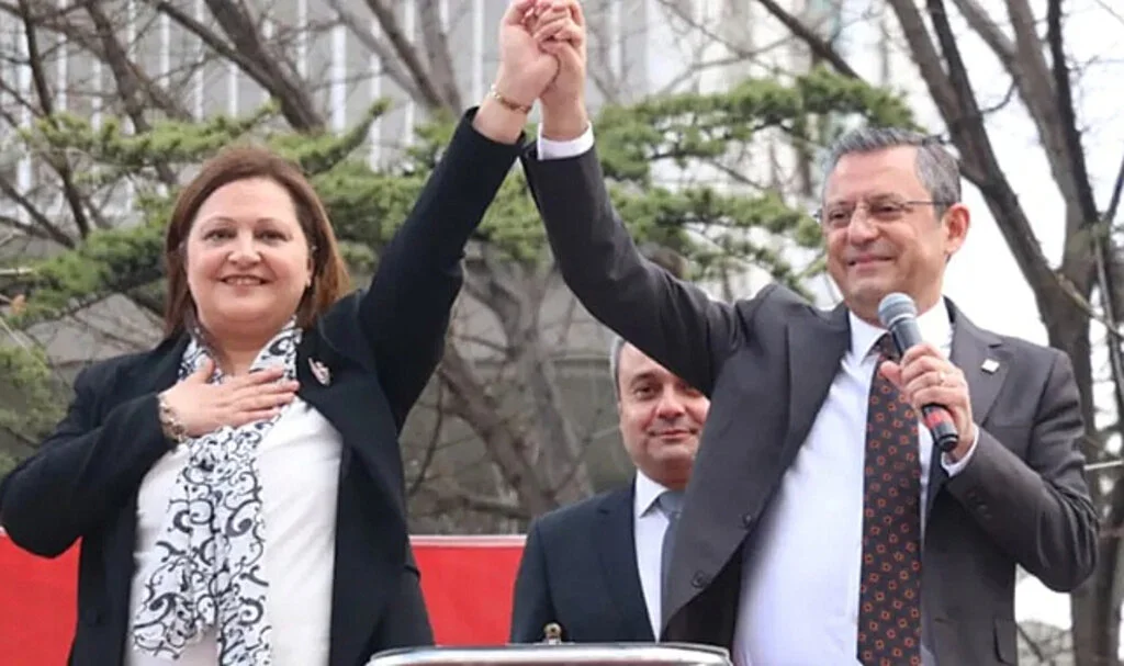 Afyonkarahisar'da CHP adayı Burcu Köksal kazandı