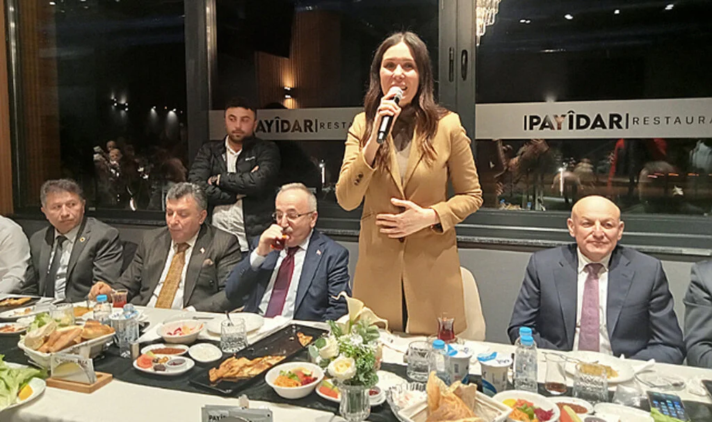 AK Parti Genel Başkan Yardımcısı Karaaslan, Terme'de Partililerle İftar Programında Buluştu