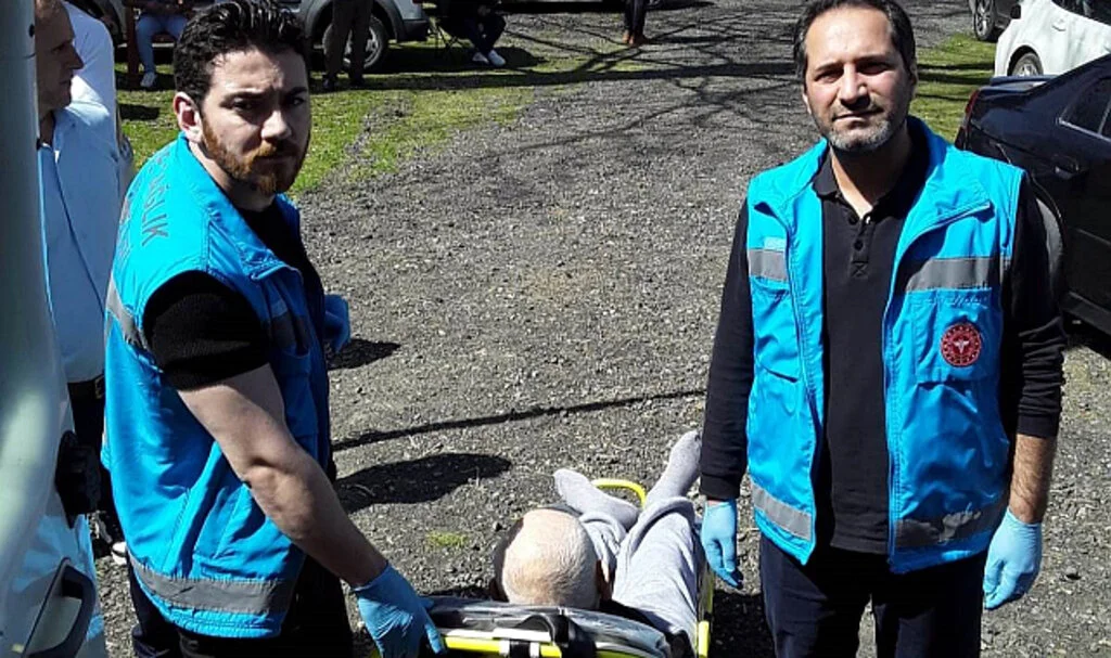 Ambulanslarla Sandığa Götürülen Hastalar Oy Kullandı