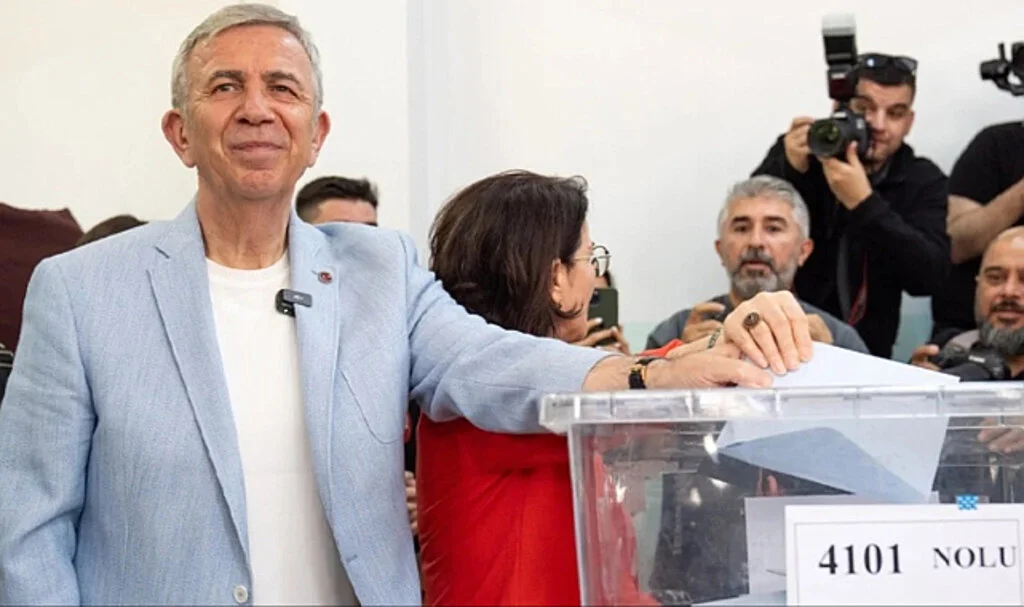 Ankara Büyükşehir Belediye Başkanı Mansur Yavaş: "Seçim Sonucundan Tereddütümüz Yoktur, Akşam Belediyenin Bahçesinde Buluşmak Üzere"