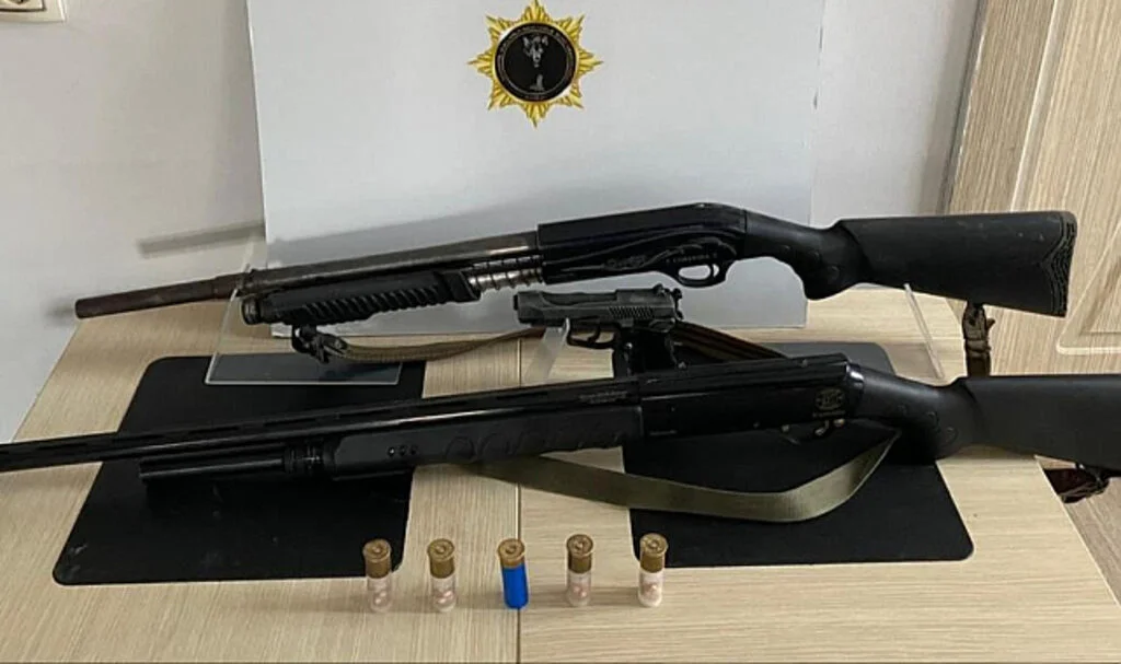 Bafra'da Silah Operasyonu: 3 Gözaltı ve Silah Ele Geçirildi