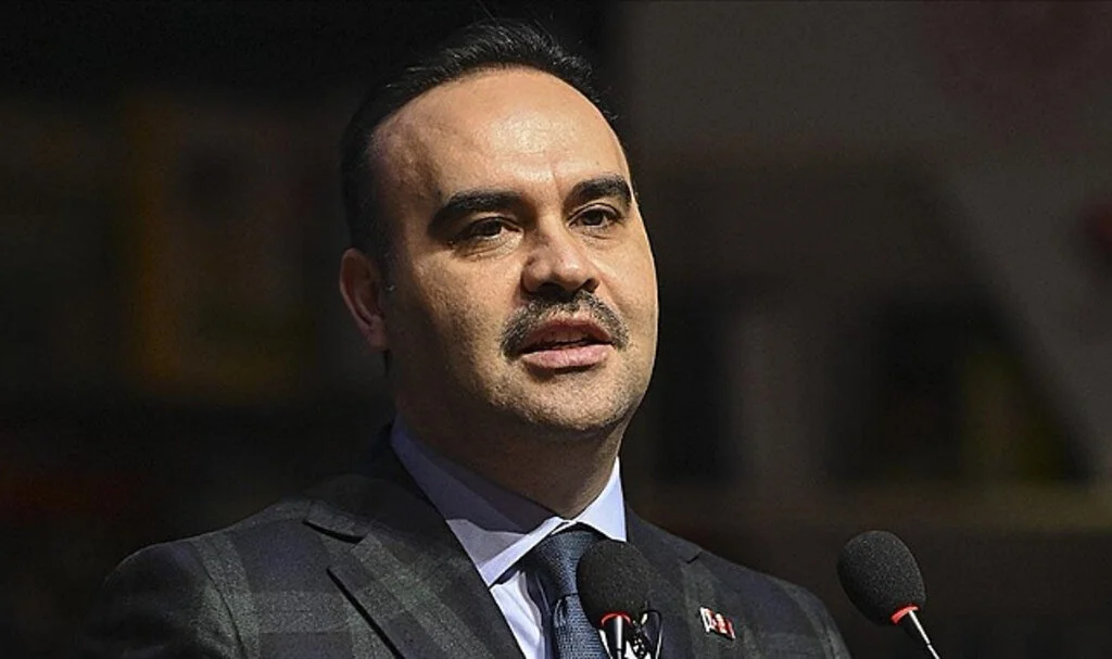 Bakan Kacır: 4 Milyar Lira Destek Bugün Deprem Bölgesindeki KOBİ'lere Aktarılıyor