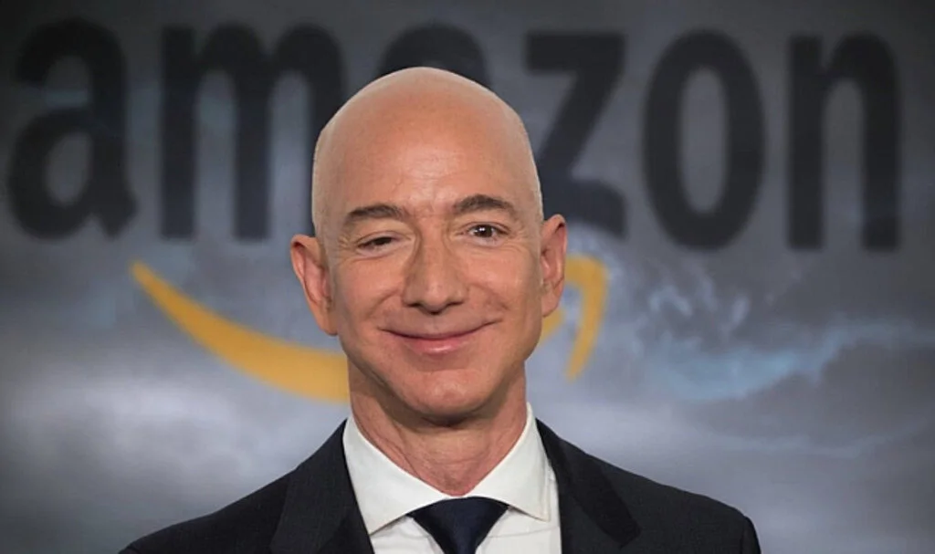 Bezos, Musk'ı Geride Bırakarak Dünyanın En Zengin İnsanı Oldu