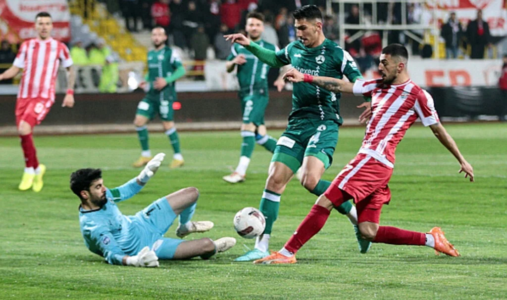 Boluspor, Giresunspor'u 2-1 mağlup etti