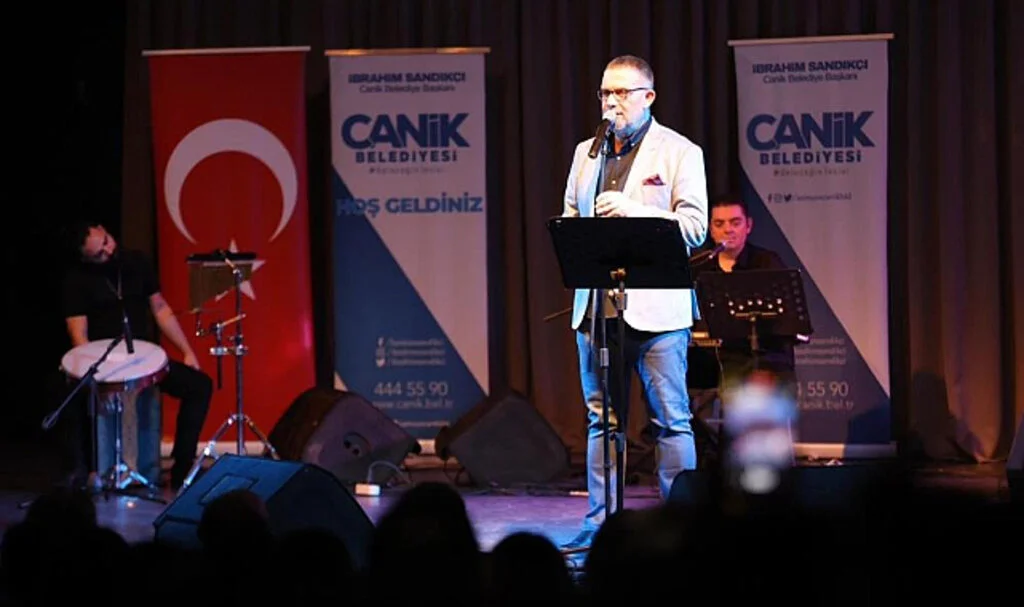 Canik Belediyesi'nin Düzenlediği 'Şiir Vakti' Programı
